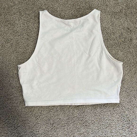 Talula white crop tank top - Picture 3 of 3